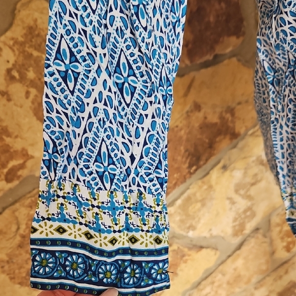 Coral Bay Blue & White V Neck Split‎ Hem 3/4 Sleeve Patterned Tunic Top Sz M - Picture 3 of 9